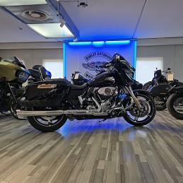 TOURING STREET GLIDE 117 02/25 700 km in contovendita