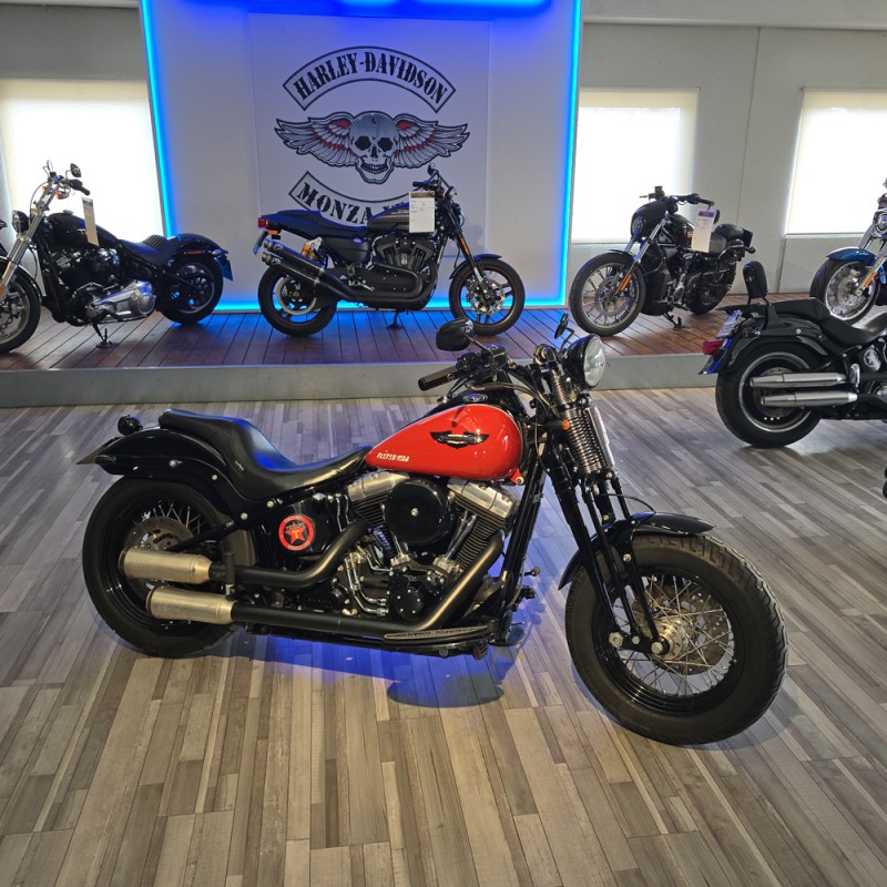 SOFTAIL CROSS BONES 2009 57000km contovendita