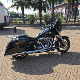 TOURING STREET GLIDE SP. 114 2021 14500km
